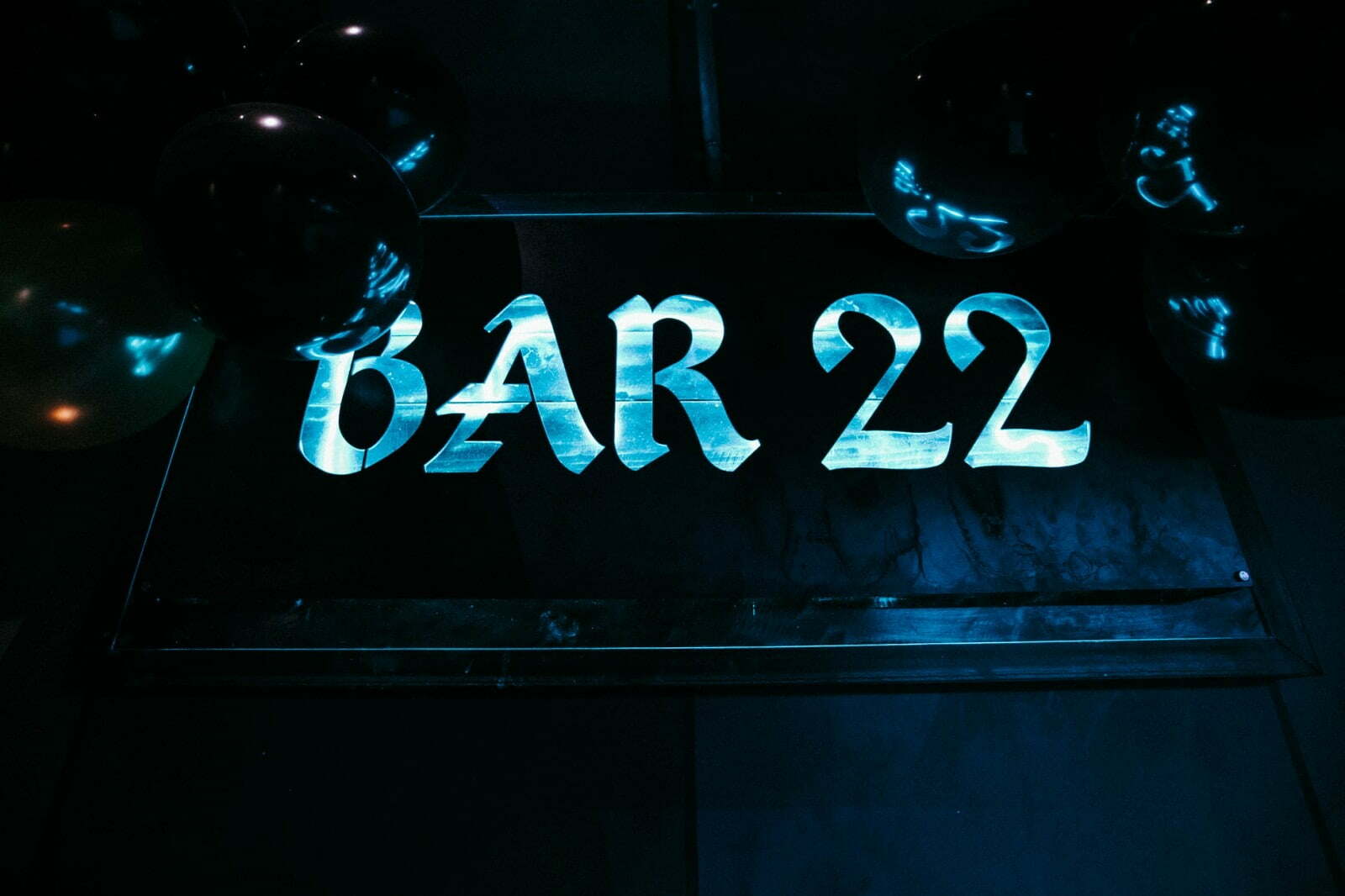 Bar 22 ホーチミン シティ サインについて