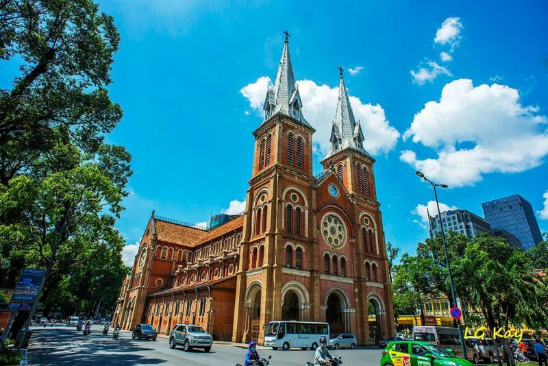Katedral Empangan Notre Di Bandar Ho Chi Minh