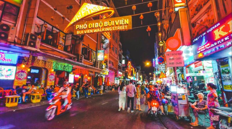 如果您想去安全的女孩酒吧，请避开 Bui Vien 街